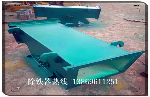 管道除鐵器，廣西永磁管道自卸除鐵器_遠(yuǎn)力廣西永磁管道自卸除鐵器12000高斯 可定制工作原理_安裝示意圖