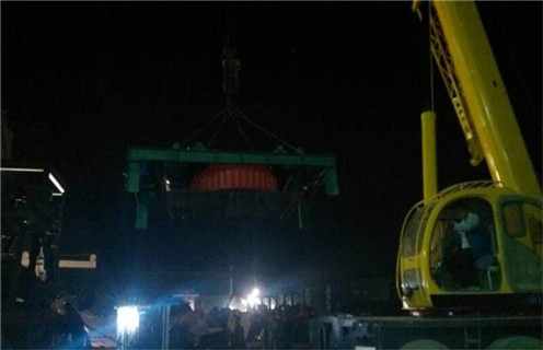 油冷電磁自卸除鐵器，湖南油冷自卸式電磁除鐵器工作視頻_國家標(biāo)準(zhǔn)_湖南油冷自卸式電磁除鐵器廠家訂做配電箱型號 